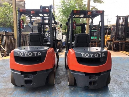 ขายรถฟอร์คลิฟท์นำเข้าจากญี่ปุ่น Toyota 8FD25