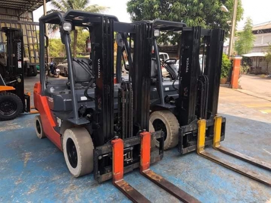 ขายรถฟอร์คลิฟท์นำเข้าจากญี่ปุ่น Toyota 8FD25