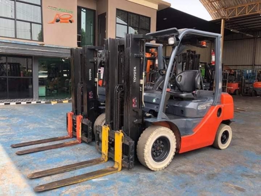 ขายรถฟอร์คลิฟท์นำเข้าจากญี่ปุ่น Toyota 8FD25