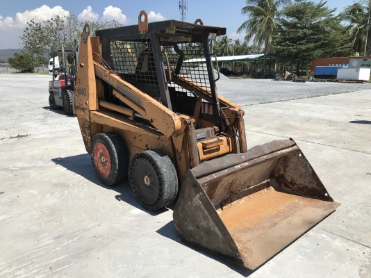 รถตัก CASE skid loader รุ่น 1840 รถนำเข้าขายถูก ๆ ครับ รถตัก CASE skid loader รุ่น 1840 รถนำเข้าขายถูก ๆ ครับ