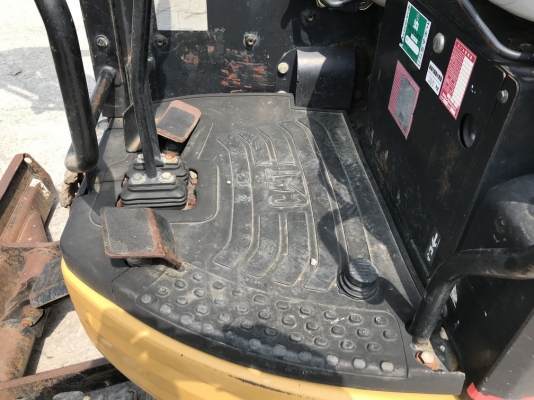 CAT 303SR นำเข้าจากญี่ปุ่น รถสวยสภาพดีมาก ๆ ราคาไม่แพงครับ