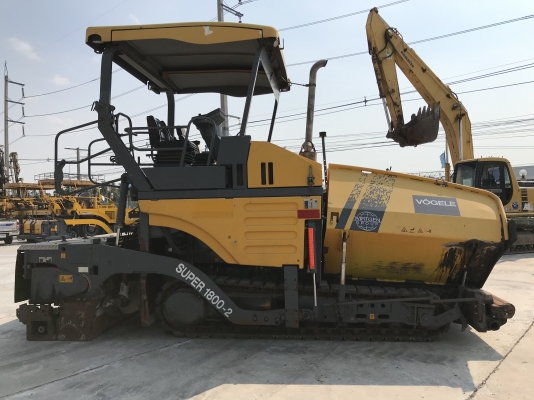 VOGELE SUPER 1800-2 นำเข้าจากเยอรมัน รถสวย สภาพดี ราคาไม่แพงครับ VOGELE SUPER 1800-2 นำเข้าจากเยอรมัน รถสวย สภาพดี ราคาไม่แพงครับ