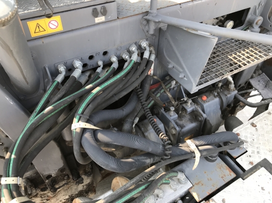 VOGELE SUPER 1800-2 นำเข้าจากเยอรมัน รถสวย สภาพดี ราคาไม่แพงครับ VOGELE SUPER 1800-2 นำเข้าจากเยอรมัน รถสวย สภาพดี ราคาไม่แพงครับ