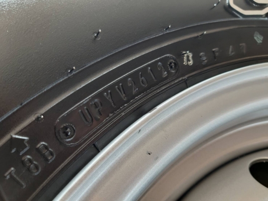 ล้อกระทะป้ายแดง พร้อมยางมือสอง ชุดเข้าสวนลุยป่า ดอกสวยๆ