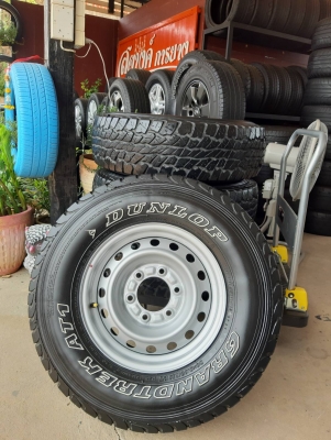 ล้อกระทะป้ายแดง พร้อมยางมือสอง ชุดเข้าสวนลุยป่า ดอกสวยๆ