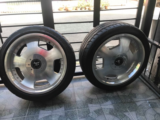 ขายล้อแม็กขอบ18 ลายvip 4-5 รู 114  ติดต่อ 094-481-2229