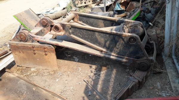 ขายกระบอกดั้มสิบล้อ12ตันราคา23500ติดต่อ0817360159