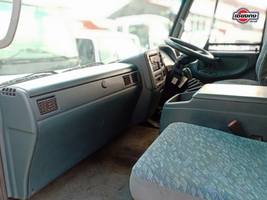 หัวเก๋ง  Nissan Condor 3 ใบปัด  หน้า V