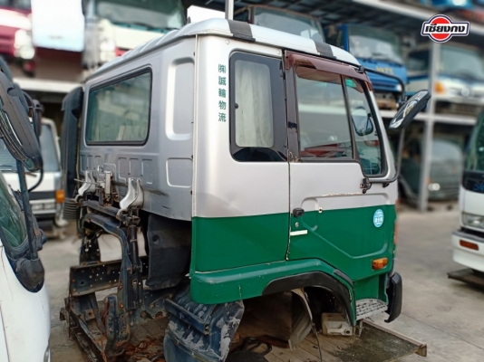 หัวเก๋ง  Nissan Condor 3 ใบปัด  หน้า V