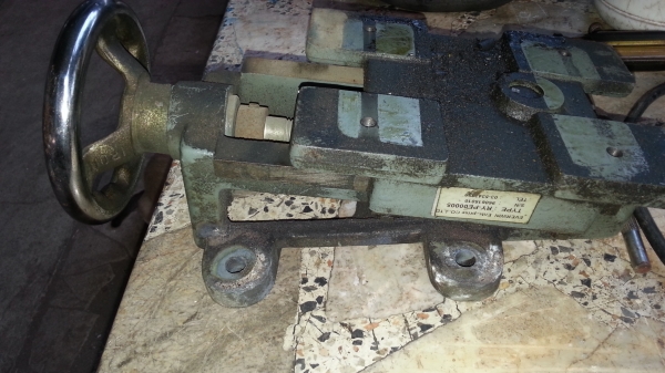 ขายรางปรับตั้งสายพาน สำหรับมอเตอร์ 1/2 1/3 1/4  ราคา 1,500 ค่าส่ง 200