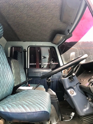 ปรับลดราคาเหลือ560,000ขายรถ10ล้อหัวลาก ISUZU ROCKY240แรงม้า 2เพลาปี39ราคา 590,000