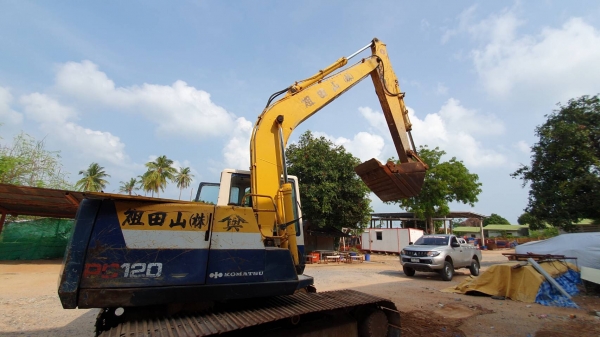 PC120-5 KOMATSU @850,000 ตัวเดินใหญ่ เครื่องโคมัตสุ รถพร้อมใช้  7,800 ชั่วโมง ระบบไฟฟ้าเต็ม สภาพสวยพร้อมเอกสารอินวอย สนใจคลิ๊ก ☎ 081-989-1989 หรั่งครับ