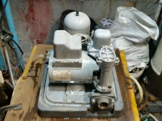 ปั๊ม HITACHI 250 w