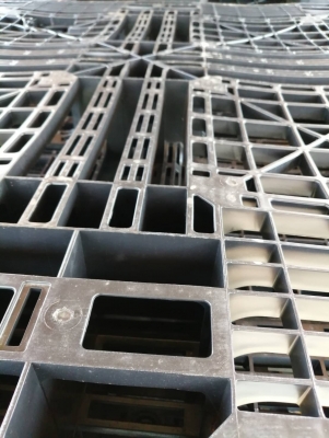 พาเลทพลาสติกมือสอง สภาพ 90\%