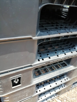 พาเลทพลาสติกมือสอง สภาพ 90\%