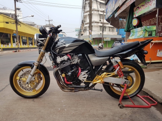 ขาย HONDA CB400 TECH1 แต่งโคตรฟลู สายถักทั้งคัน ท่อฟลูไทเทเนียม เกียร์โยงแต่ง อินวอยส์ สรรพสามิตร รา