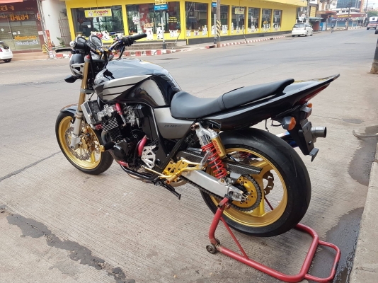 ขาย HONDA CB400 TECH1 แต่งโคตรฟลู สายถักทั้งคัน ท่อฟลูไทเทเนียม เกียร์โยงแต่ง อินวอยส์ สรรพสามิตร รา