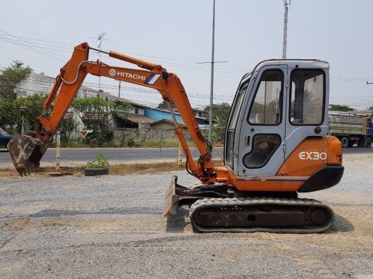 รถขุดฮิตาชิ EX30-1เก่าญี่ปุ่น