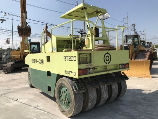 HiTACHI RT200-C รถบดแบบ 9 ล้อนำเข้าจากญี่ปุ่น สภาพสวยมาก ๆ เลยครับ