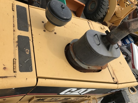CAT 950F2 นำเข้าจากญี่ปุ่น ไม่เคยใช้งานในไทย รถถึงเมืองไทยแล้วครับ
