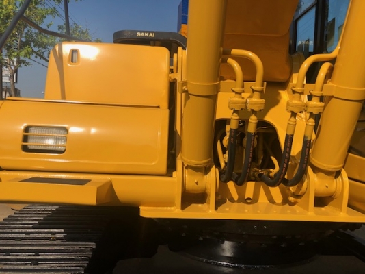 รถขุด Komatsu PC200-6E สวย สภาพดี พร้อมใช้งาน เครื่องยนตร์ ระบบไฟฟ้าครบสมบูรณ์