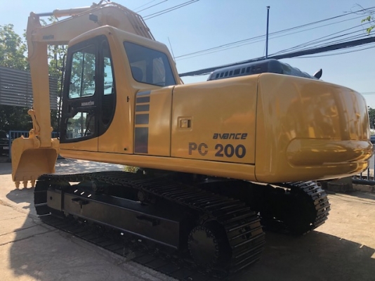 รถขุด Komatsu PC200-6E สวย สภาพดี พร้อมใช้งาน เครื่องยนตร์ ระบบไฟฟ้าครบสมบูรณ์