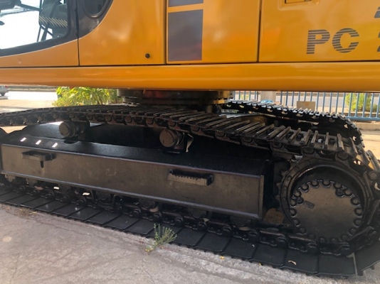 รถขุด Komatsu PC200-6E สวย สภาพดี พร้อมใช้งาน เครื่องยนตร์ ระบบไฟฟ้าครบสมบูรณ์