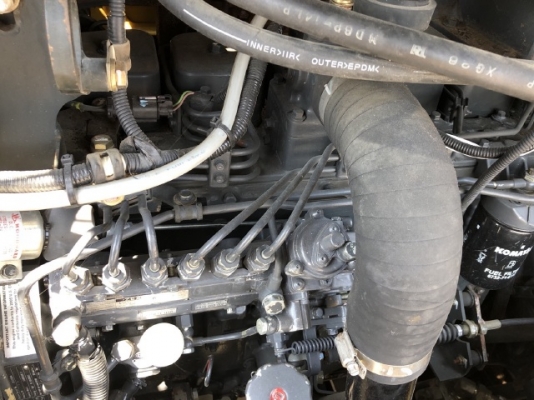 ขายรถตักล้อยาง KOMATSU WA320-5 นำเข้าเองจากญี่ปุ่น สภาพสวยพร้อมใช้ มีVDOการทำงานครับ ขายรถตักล้อยาง KOMATSU WA320-5 นำเข้าเองจากญี่ปุ่น สภาพสวยพร้อมใช้ มีVDOการทำงานครับ