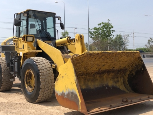 ขายรถตักล้อยาง KOMATSU WA320-5 นำเข้าเองจากญี่ปุ่น สภาพสวยพร้อมใช้ มีVDOการทำงานครับ ขายรถตักล้อยาง KOMATSU WA320-5 นำเข้าเองจากญี่ปุ่น สภาพสวยพร้อมใช้ มีVDOการทำงานครับ