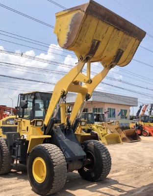ขายรถตักล้อยาง KOMATSU WA320-5 นำเข้าเองจากญี่ปุ่น สภาพสวยพร้อมใช้ มีVDOการทำงานครับ ขายรถตักล้อยาง KOMATSU WA320-5 นำเข้าเองจากญี่ปุ่น สภาพสวยพร้อมใช้ มีVDOการทำงานครับ