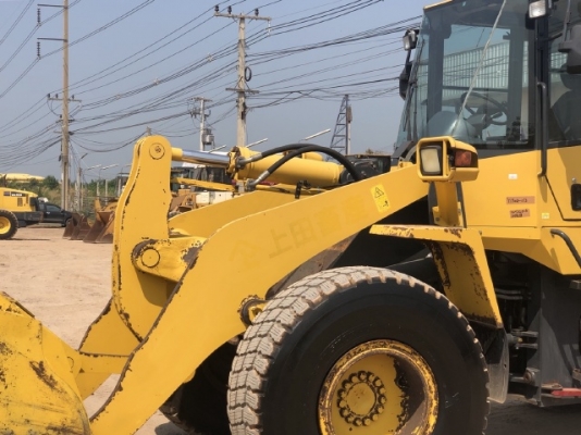 ขายรถตักล้อยาง KOMATSU WA320-5 นำเข้าเองจากญี่ปุ่น สภาพสวยพร้อมใช้ มีVDOการทำงานครับ ขายรถตักล้อยาง KOMATSU WA320-5 นำเข้าเองจากญี่ปุ่น สภาพสวยพร้อมใช้ มีVDOการทำงานครับ