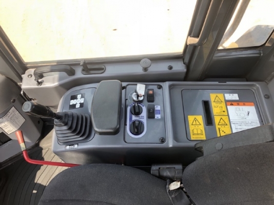 ขายรถตักล้อยาง KOMATSU WA320-5 นำเข้าเองจากญี่ปุ่น สภาพสวยพร้อมใช้ มีVDOการทำงานครับ ขายรถตักล้อยาง KOMATSU WA320-5 นำเข้าเองจากญี่ปุ่น สภาพสวยพร้อมใช้ มีVDOการทำงานครับ