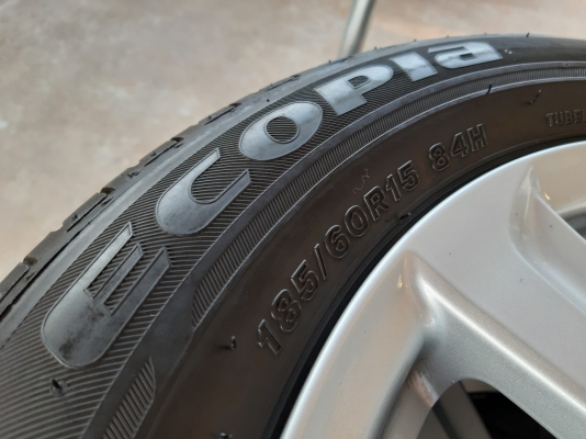 ล้อแม็กวีออส ขอบ15 4รู100 พร้อมยางบริดสโตน 185/60R15 ปี16