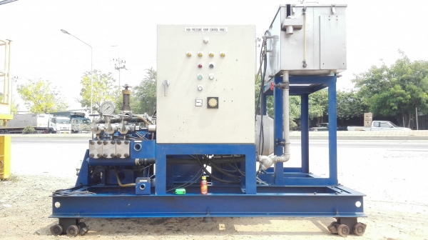 ปั้มฉีดน้ำแรงดัน Arimitsu 1000 bar เก่านอกลงตู้พร้อมอุปกรณ์