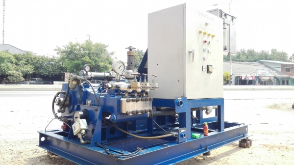 ปั้มฉีดน้ำแรงดัน Arimitsu 1000 bar เก่านอกลงตู้พร้อมอุปกรณ์