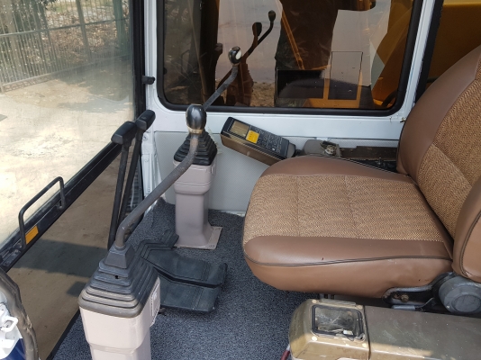 ขายKOMATSU PC100-5