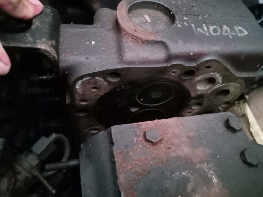 ฝาสูบ ฮีโน่ WO4D สวยๆไม่แตกรับประกัน