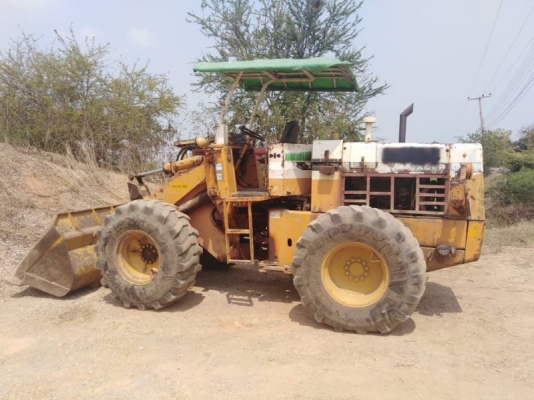 KOMATSU 515 KOMATSU 515