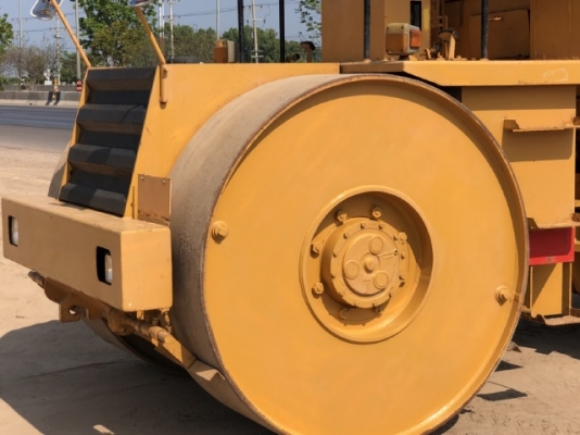 ขายรถบด 3 ล้อ DYNAPAC CS12 นำเข้าเองจากญี่ปุ่น สภาพสวยพร้อมใช้ มีVDOการทำงานครับ ขายรถบด 3 ล้อ DYNAPAC CS12 นำเข้าเองจากญี่ปุ่น สภาพสวยพร้อมใช้ มีVDOการทำงานครับ