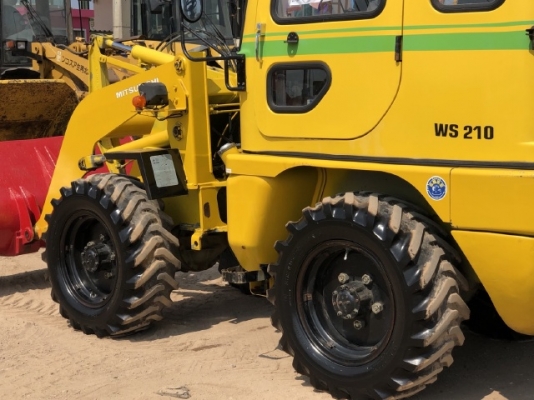 ขายรถตักล้อยาง MITSUBISHI WS210 (เทียบเท่า WA30) นำเข้าเองจากญี่ปุ่น สภาพสวยพร้อมใช้ มีVDOการทำงานครับ ขายรถตักล้อยาง MITSUBISHI WS210 (เทียบเท่า WA30) นำเข้าเองจากญี่ปุ่น สภาพสวยพร้อมใช้ มีVDOการทำงานครับ