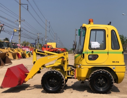 ขายรถตักล้อยาง MITSUBISHI WS210 (เทียบเท่า WA30) นำเข้าเองจากญี่ปุ่น สภาพสวยพร้อมใช้ มีVDOการทำงานครับ