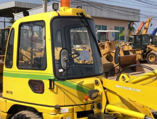 ขายรถตักล้อยาง MITSUBISHI WS210 (เทียบเท่า WA30) นำเข้าเองจากญี่ปุ่น สภาพสวยพร้อมใช้ มีVDOการทำงานครับ ขายรถตักล้อยาง MITSUBISHI WS210 (เทียบเท่า WA30) นำเข้าเองจากญี่ปุ่น สภาพสวยพร้อมใช้ มีVDOการทำงานครับ