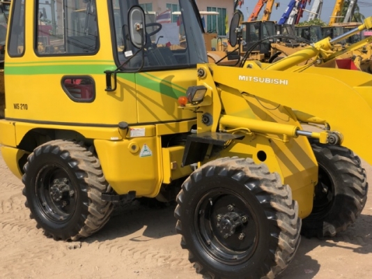 ขายรถตักล้อยาง MITSUBISHI WS210 (เทียบเท่า WA30) นำเข้าเองจากญี่ปุ่น สภาพสวยพร้อมใช้ มีVDOการทำงานครับ ขายรถตักล้อยาง MITSUBISHI WS210 (เทียบเท่า WA30) นำเข้าเองจากญี่ปุ่น สภาพสวยพร้อมใช้ มีVDOการทำงานครับ