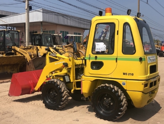 ขายรถตักล้อยาง MITSUBISHI WS210 (เทียบเท่า WA30) นำเข้าเองจากญี่ปุ่น สภาพสวยพร้อมใช้ มีVDOการทำงานครับ ขายรถตักล้อยาง MITSUBISHI WS210 (เทียบเท่า WA30) นำเข้าเองจากญี่ปุ่น สภาพสวยพร้อมใช้ มีVDOการทำงานครับ