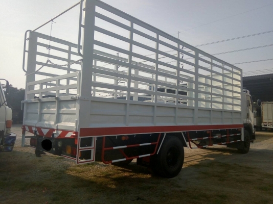 ขายรถ อีซูซุ 6 ล้อ FTR 240 แรง กระบะเหล็กมีรั้ว ความยาว 7.60 เมตร