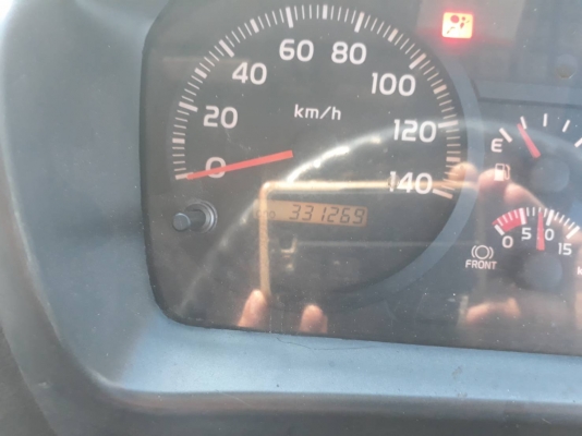 Hino 344 ปี 56 สิบล้อหัวลากสองเพลา ไมล์สามแสน ยางเต็ม ทะเบียนพร้อม