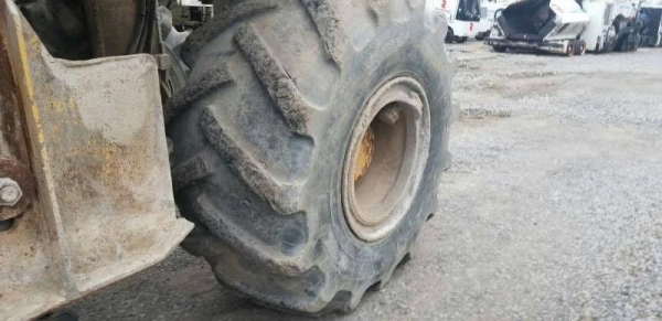 รถกัด CMI RS650