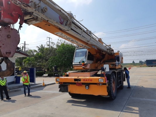 ขายรถเครนสี่ล้อคาโต้KR20-V 25 ตันเล่มทะเบียน