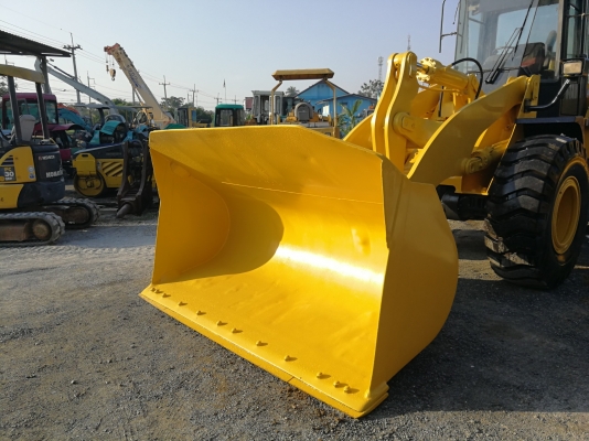 ขาย รถตักล้อยาง TCM L27-3 แขนยาวแท้จากญี่ปุ่น ยางใหม่ 4เส้น ใช้งานยาวๆ รถสวยกริ๊บ โทร.090-986-2521 อ๊อบ