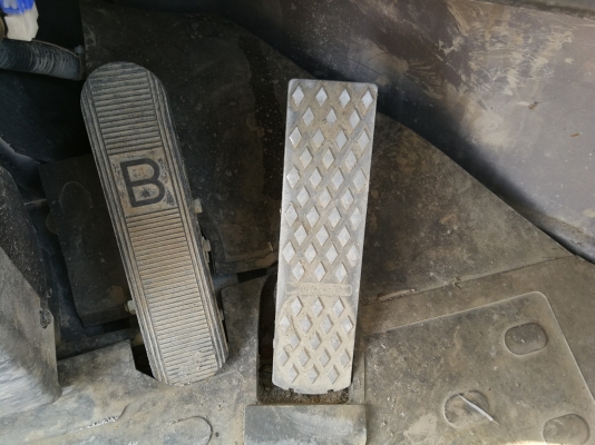 ขาย รถตักล้อยาง TCM L27-3 แขนยาวแท้จากญี่ปุ่น ยางใหม่ 4เส้น ใช้งานยาวๆ รถสวยกริ๊บ โทร.090-986-2521 อ๊อบ